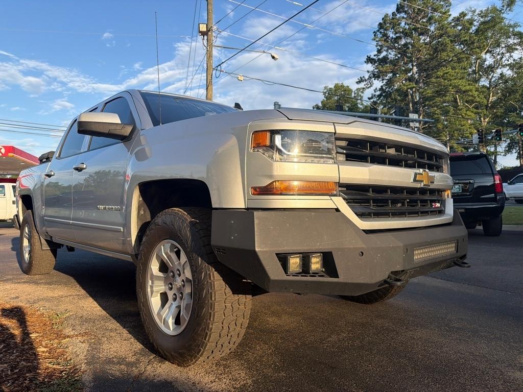 Chevrolet Silverado 1500 4WD Crew Cab 143.5" LT w/2LT 2018