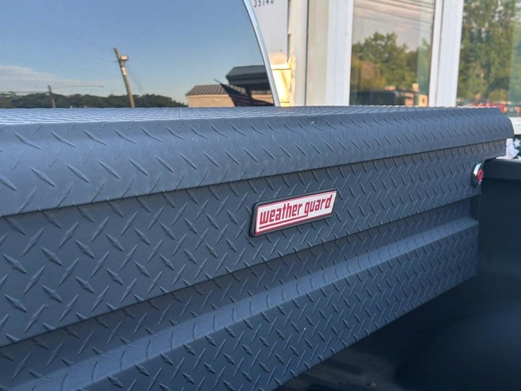 Chevrolet Silverado 1500 4WD Crew Cab 143.5" LT w/2LT 2018