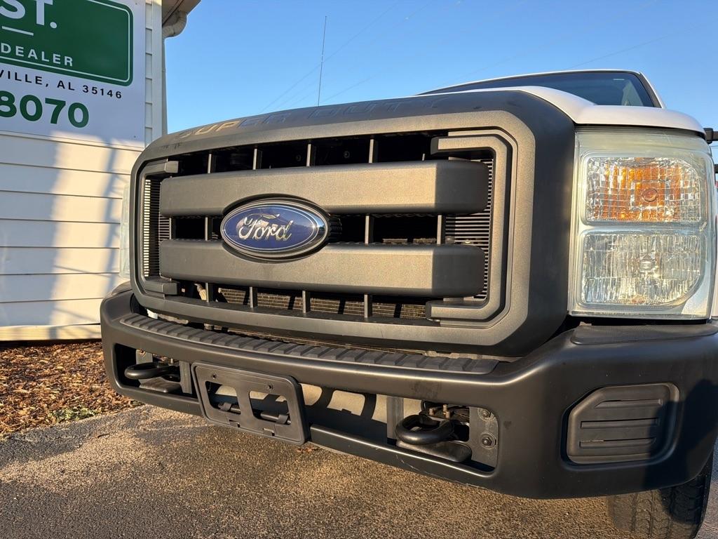 Ford Super Duty F-250 SRW 2WD Reg Cab 137" XLT 2016