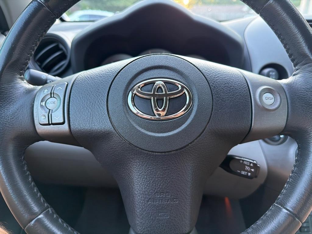Toyota RAV4 4WD 4dr I4 Limited (Natl) 2012