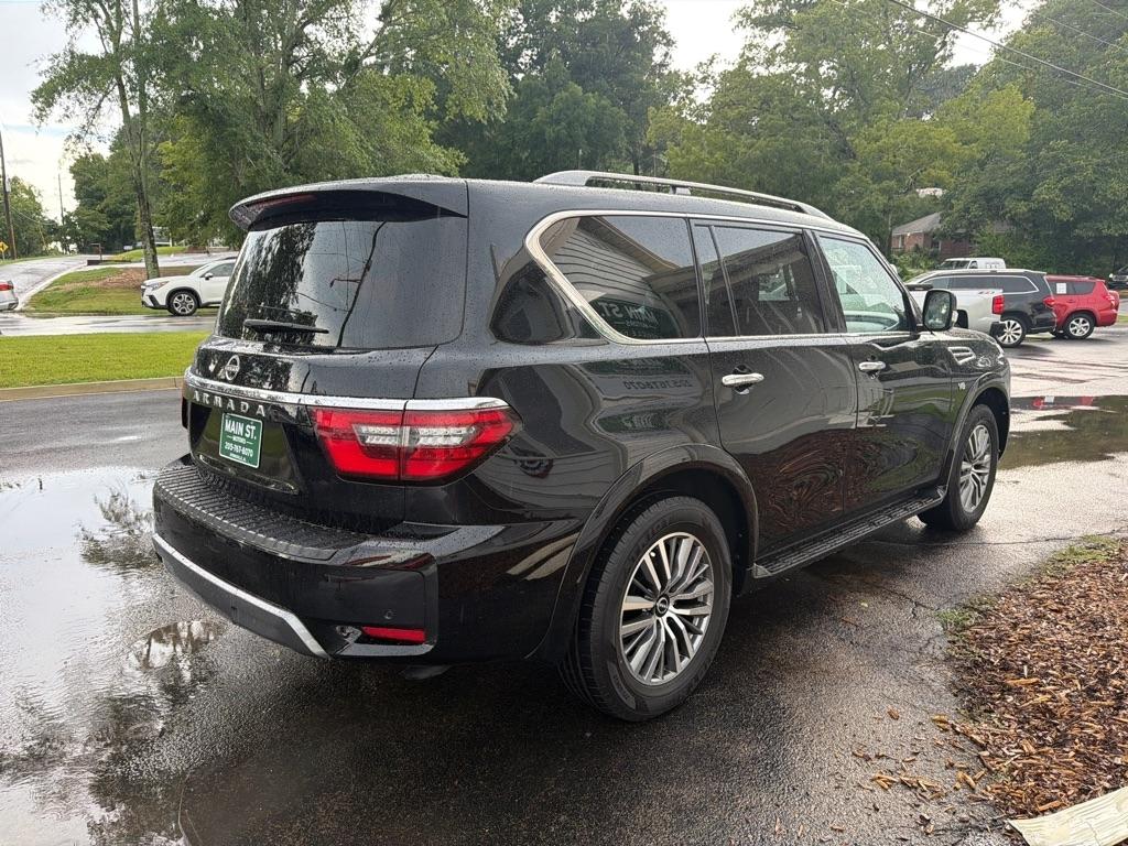 Nissan Armada 4x2 SV 2021