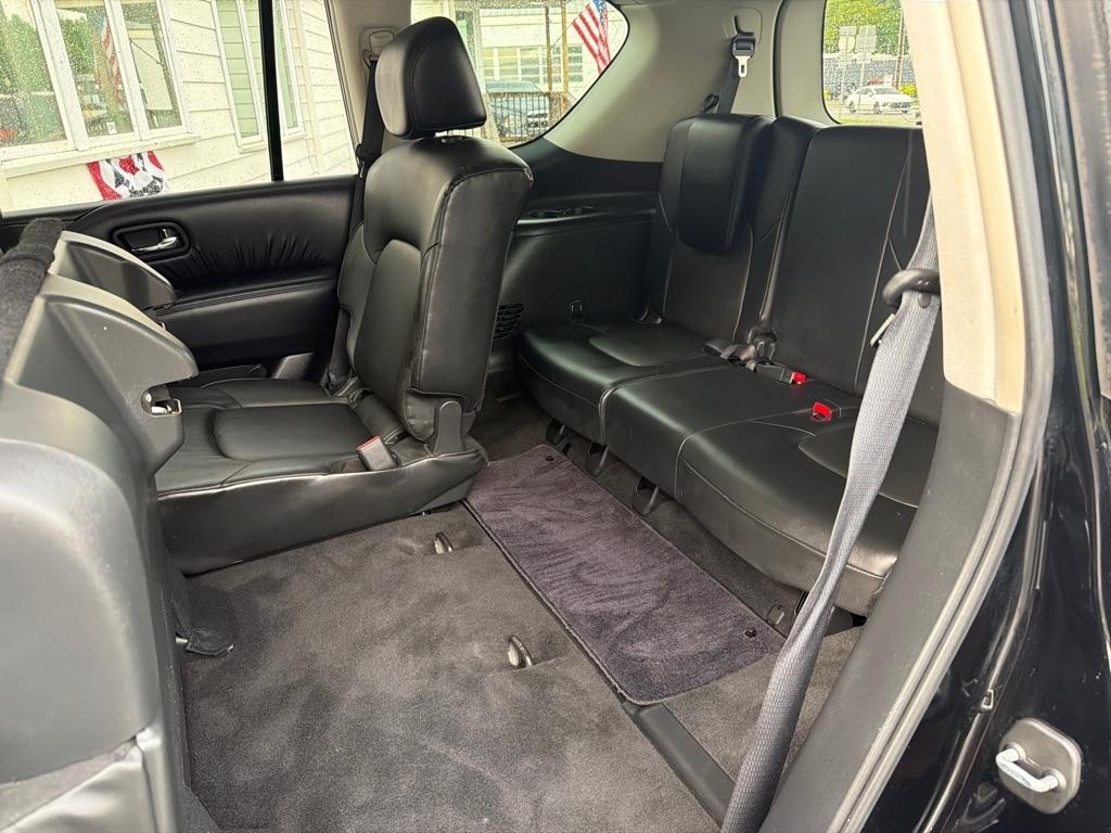 Nissan Armada 4x2 SV 2021