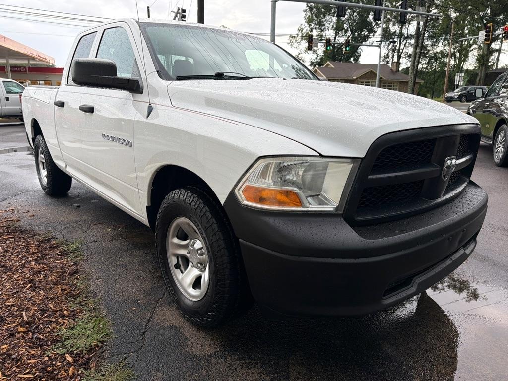 RAM 1500 4WD Quad Cab 140.5" Tradesman 2012