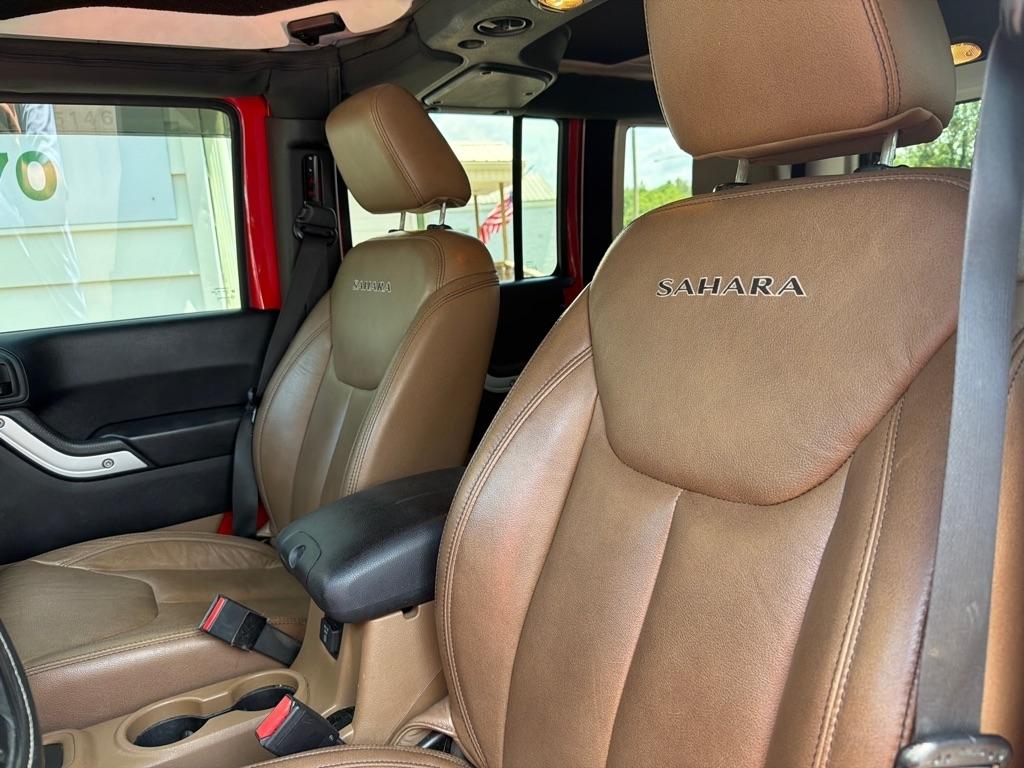 Jeep Wrangler Unlimited 4WD 4dr Sahara 2016