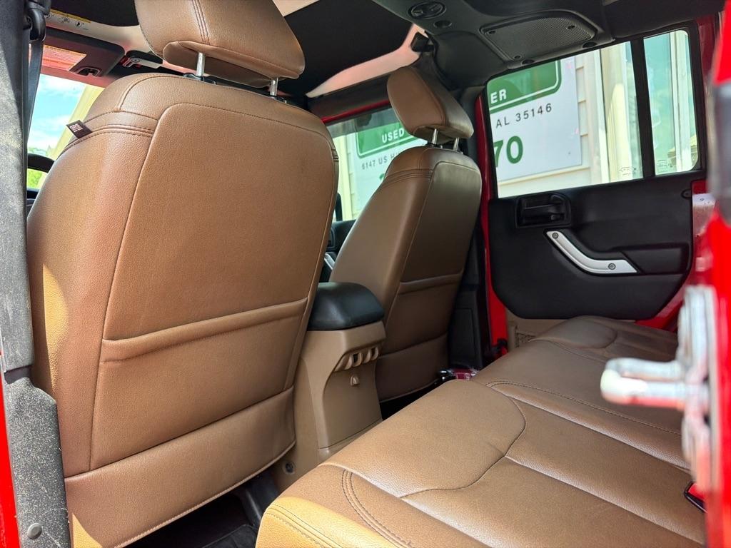 Jeep Wrangler Unlimited 4WD 4dr Sahara 2016