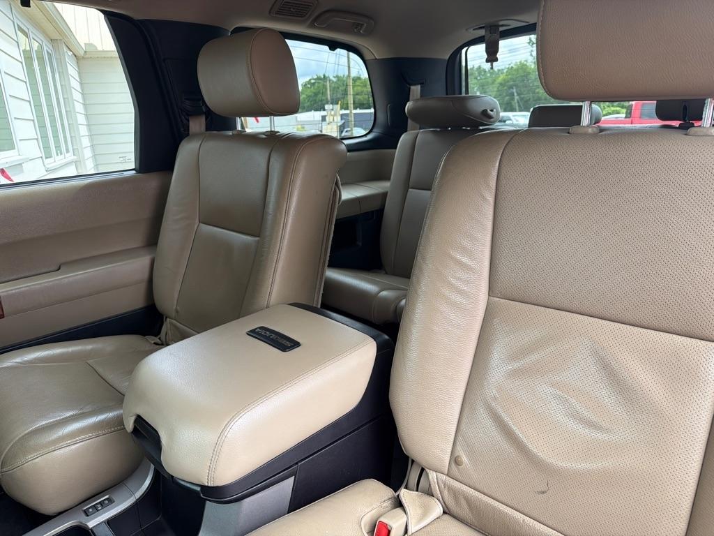Toyota Sequoia Platinum RWD (Natl) 2018