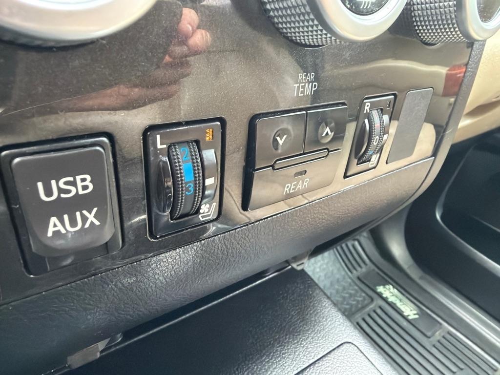 Toyota Sequoia Platinum RWD (Natl) 2018