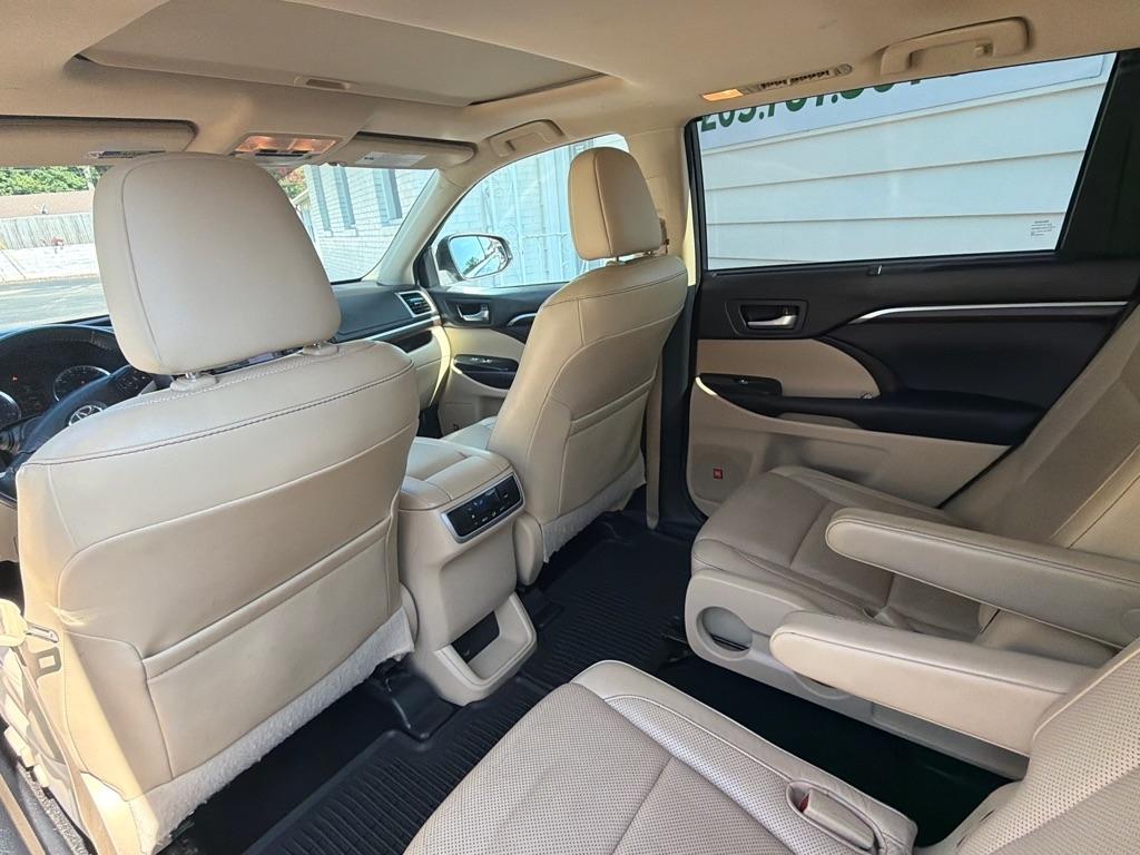 Toyota Highlander FWD 4dr V6 Limited (Natl) 2016