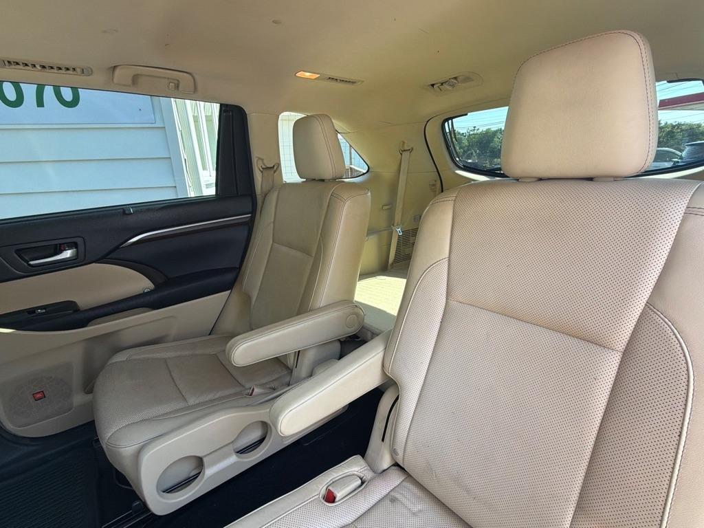 Toyota Highlander FWD 4dr V6 Limited (Natl) 2016