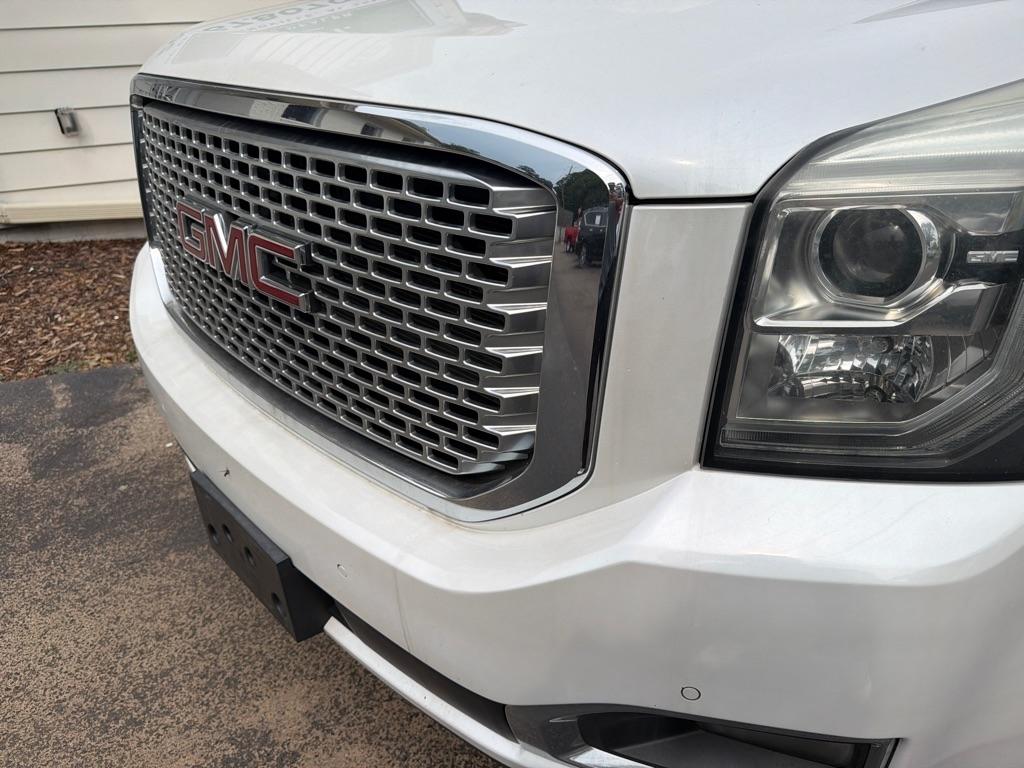 GMC Yukon 4WD 4dr Denali 2016