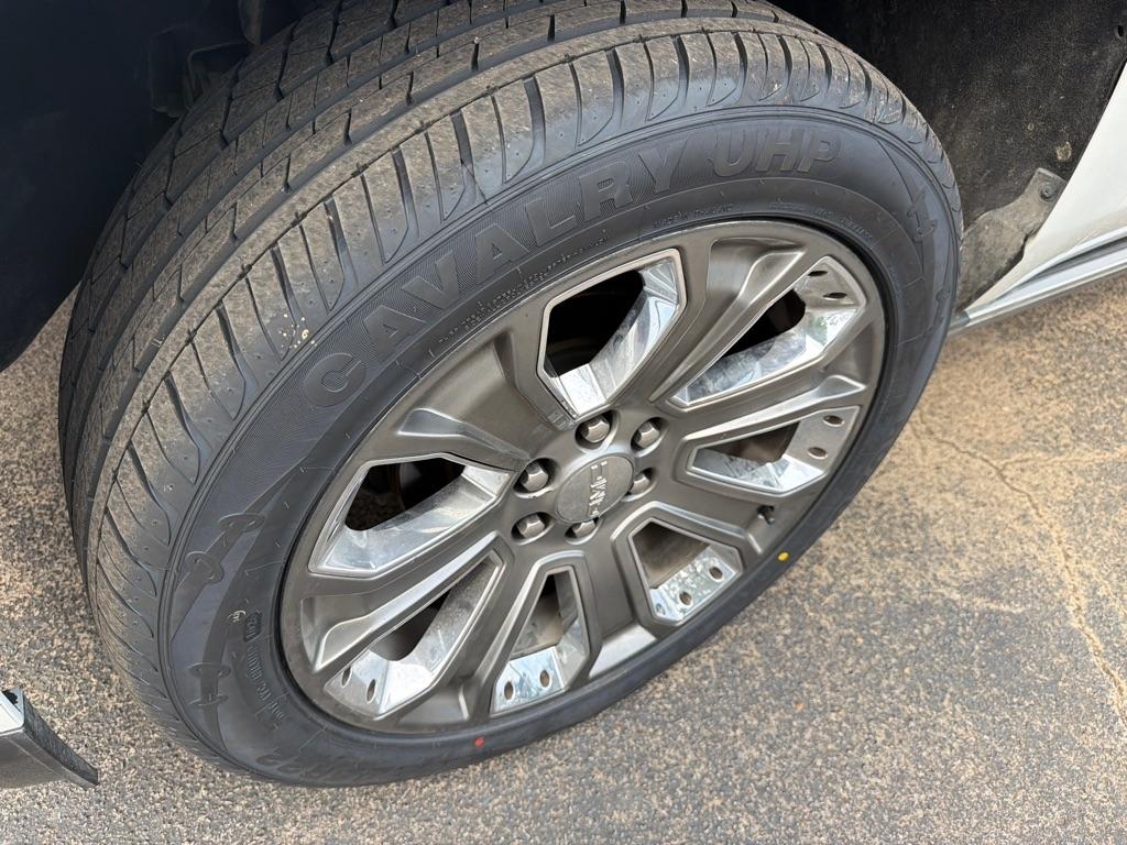 GMC Yukon 4WD 4dr Denali 2016