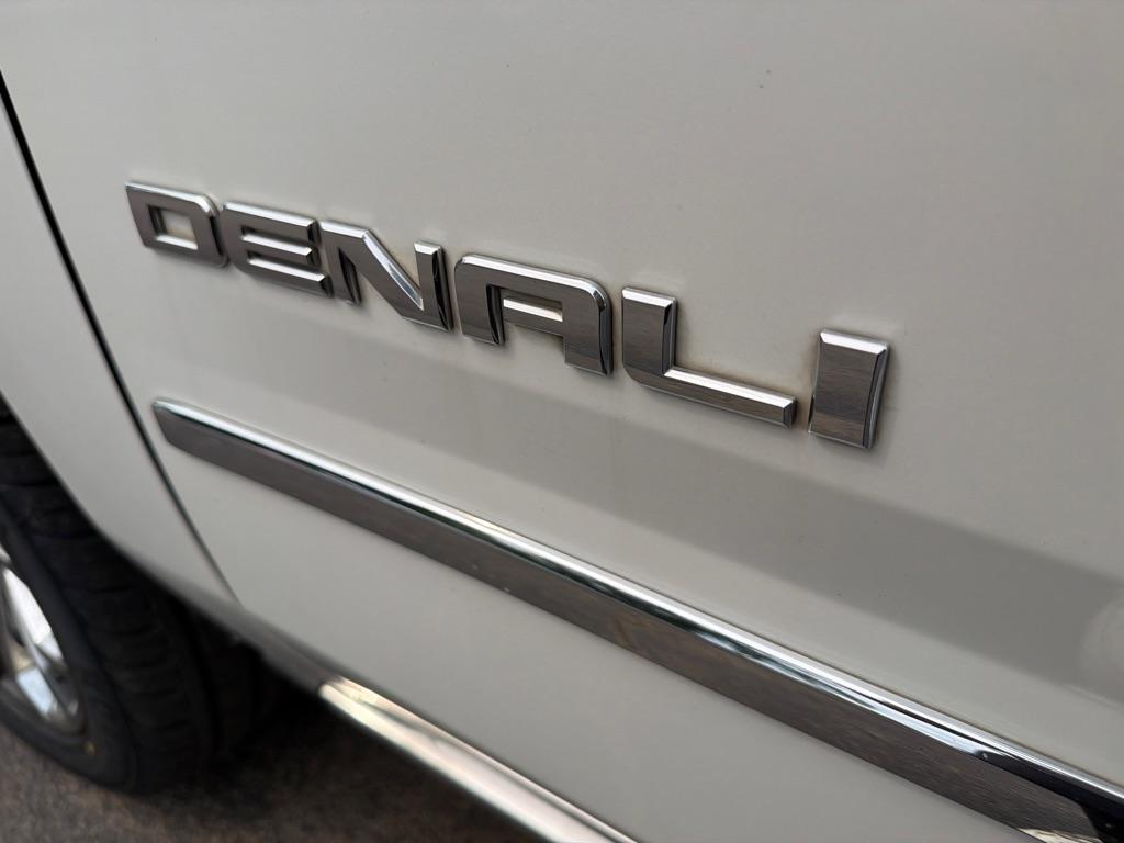 GMC Yukon 4WD 4dr Denali 2016