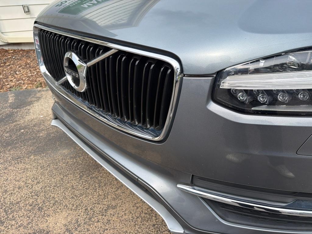 Volvo XC90 T6 AWD 7-Passenger Momentum 2018