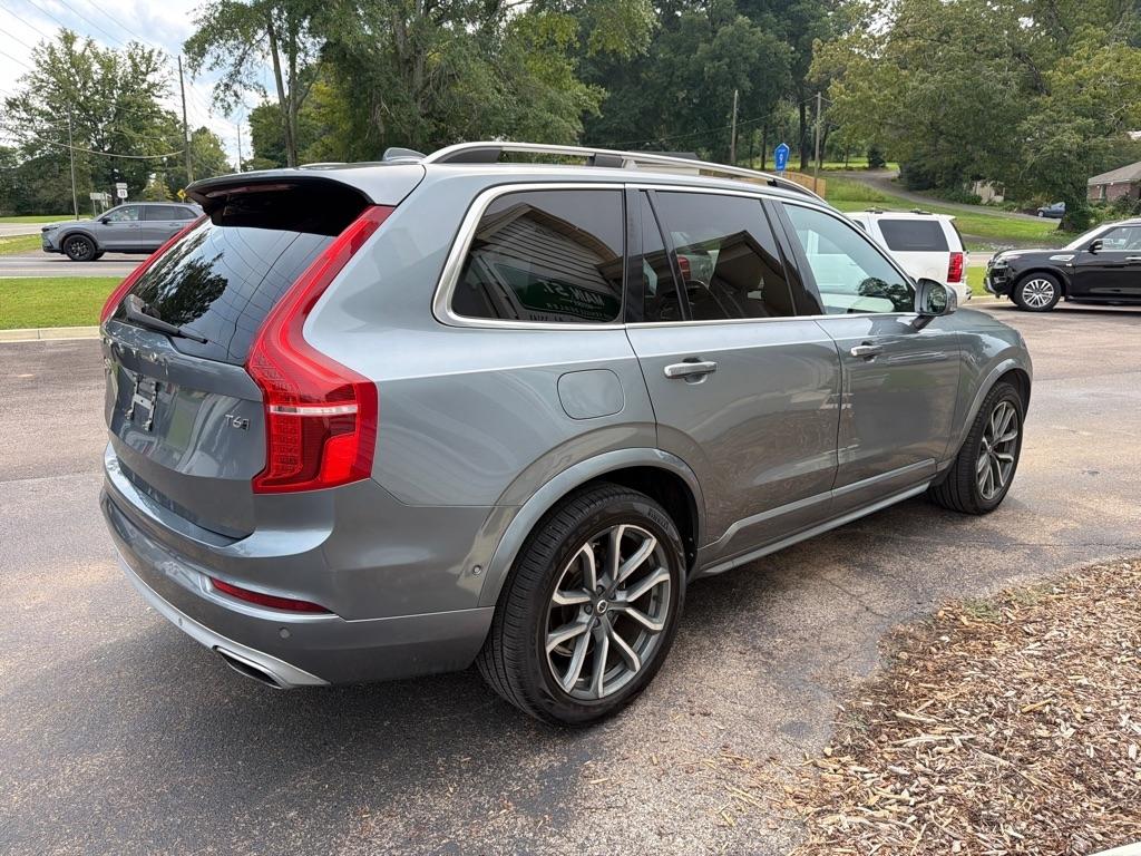 Volvo XC90 T6 AWD 7-Passenger Momentum 2018