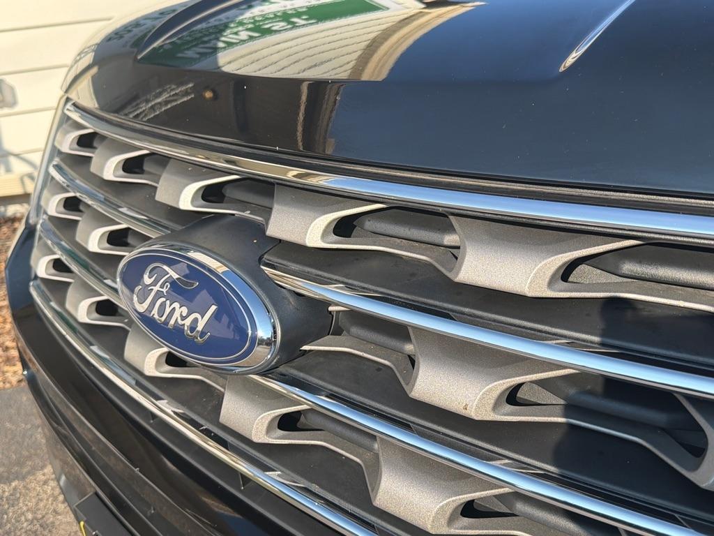 Ford Explorer XLT FWD 2017