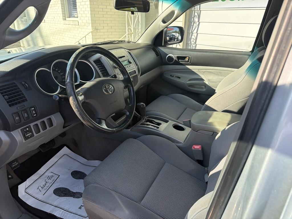 Toyota Tacoma 4WD Dbl V6 MT (Natl) 2008