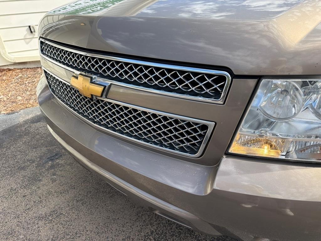 Chevrolet Suburban 4WD 4dr 1500 LTZ 2007