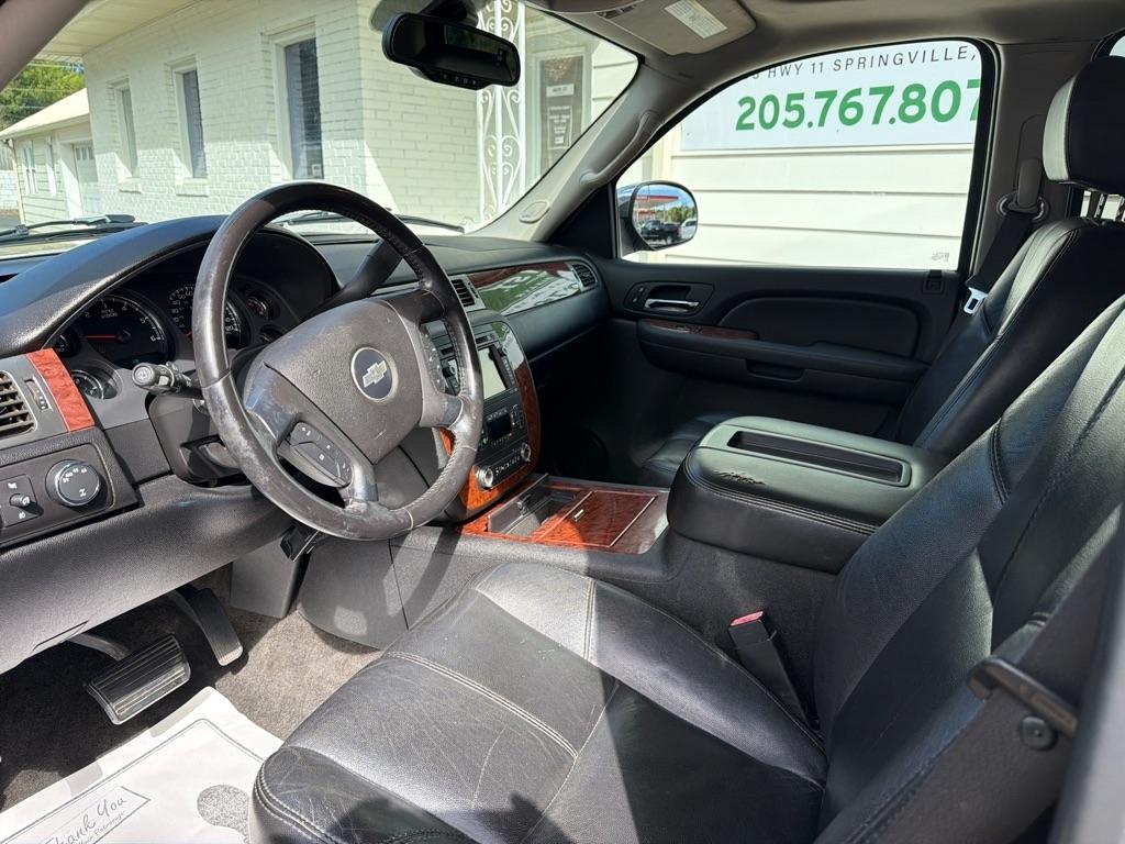 Chevrolet Suburban 4WD 4dr 1500 LTZ 2007
