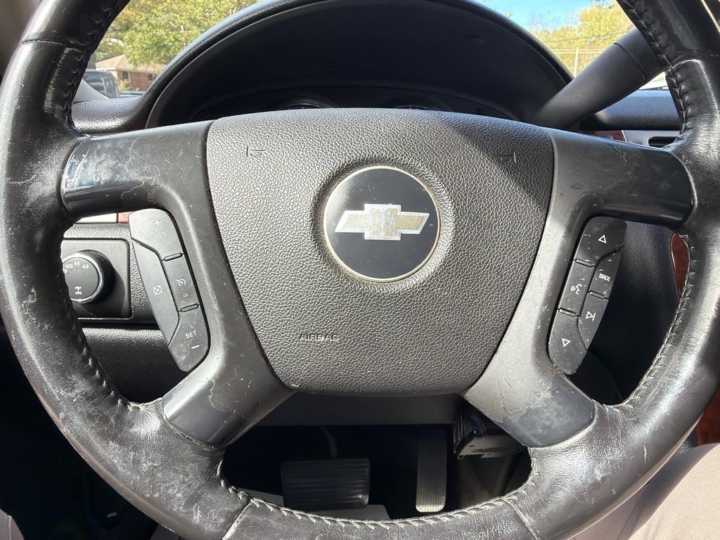 Chevrolet Suburban 4WD 4dr 1500 LTZ 2007