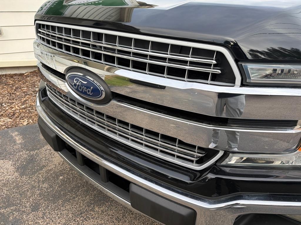 Ford F-150 SuperCrew 139" Lariat 4WD 2018