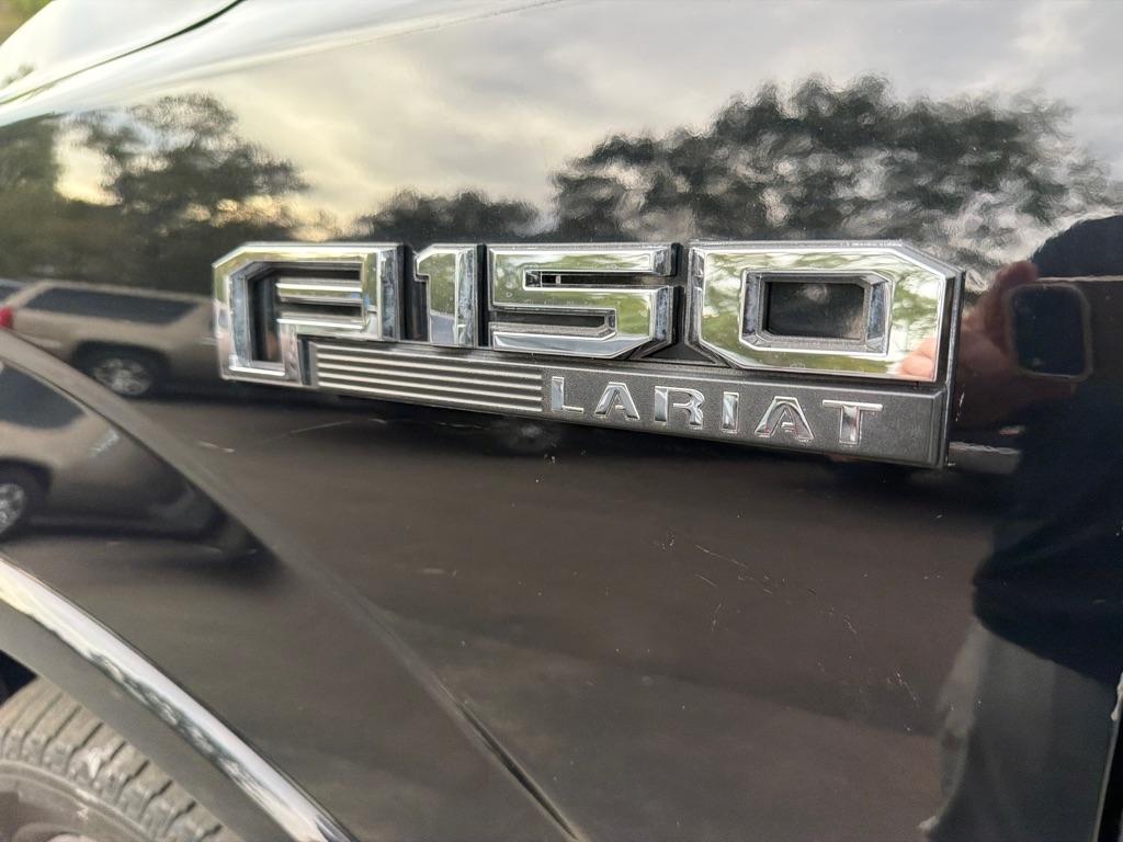 Ford F-150 SuperCrew 139" Lariat 4WD 2018