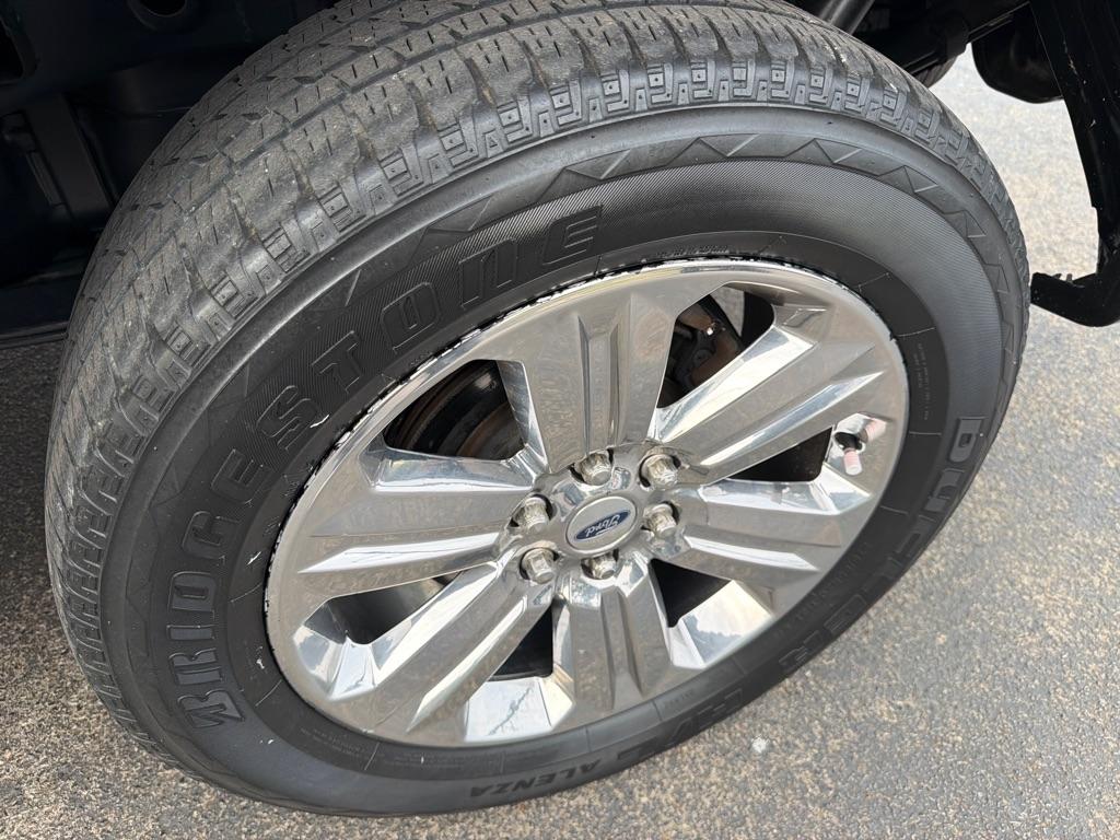 Ford F-150 SuperCrew 139" Lariat 4WD 2018