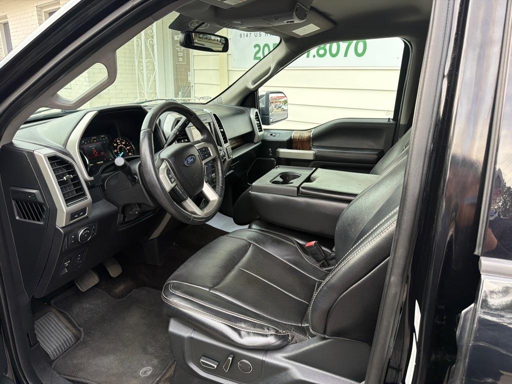 Ford F-150 SuperCrew 139" Lariat 4WD 2018
