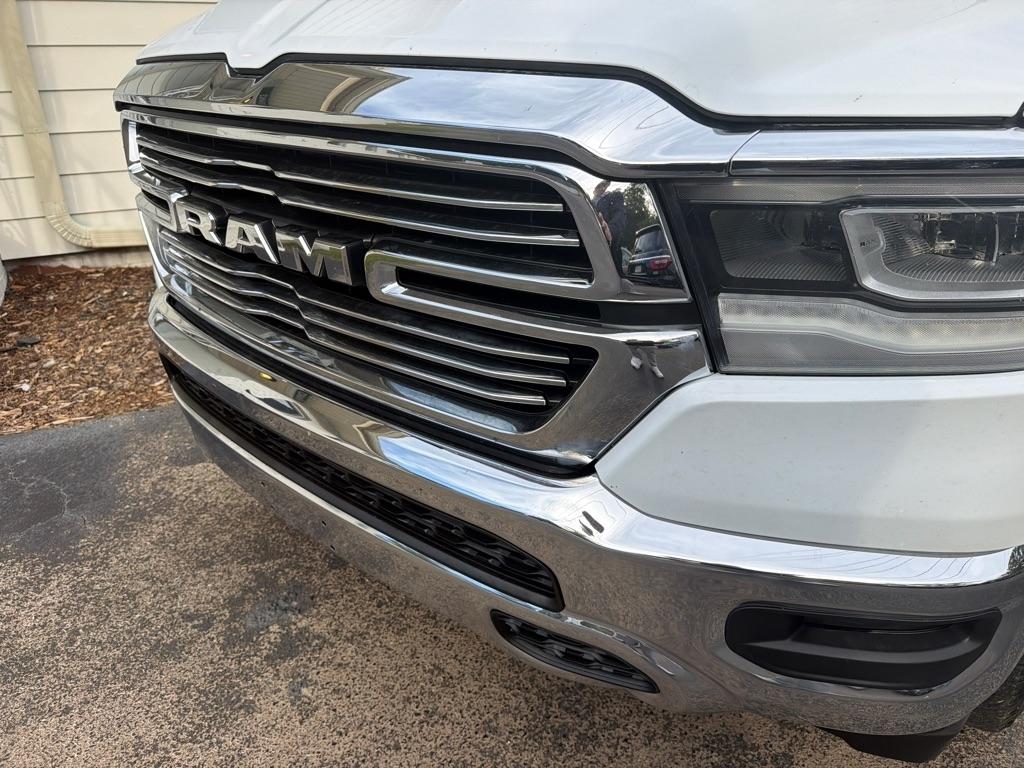 RAM 1500 Laramie 4x4 Quad Cab 6'4" Box 2020