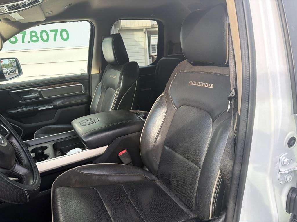 RAM 1500 Laramie 4x4 Quad Cab 6'4" Box 2020