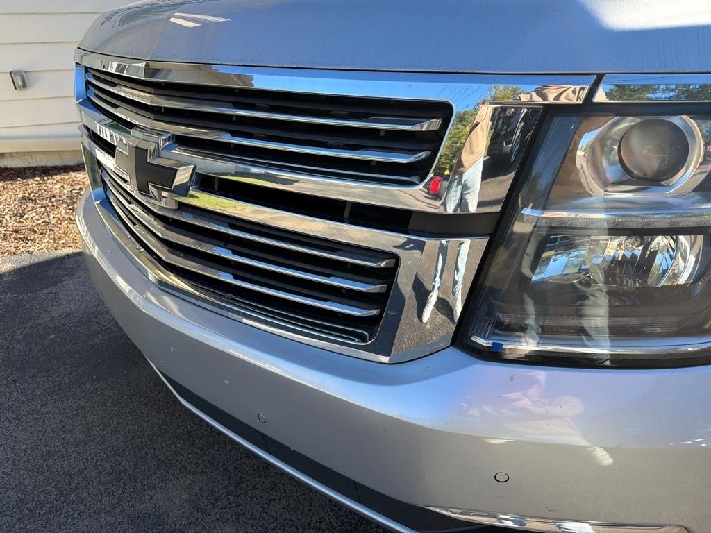 Chevrolet Suburban 2WD 4dr Premier 2020