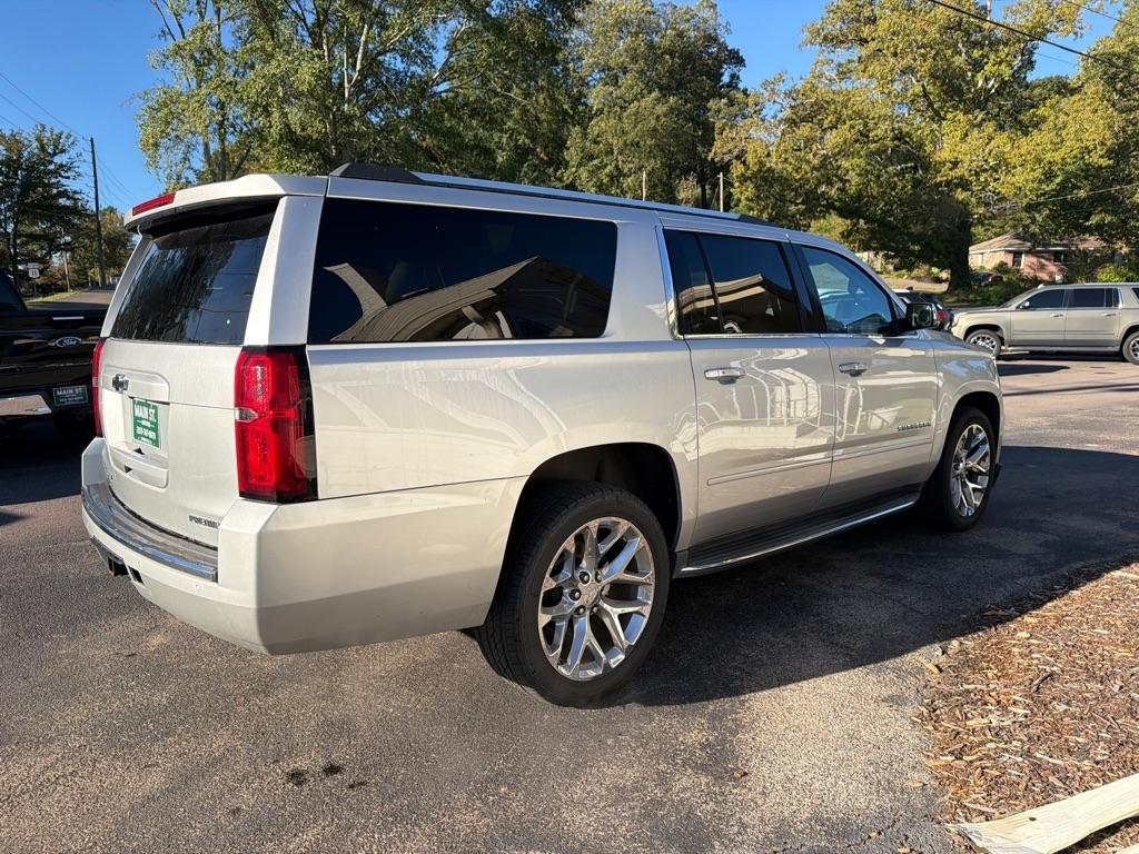 Chevrolet Suburban 2WD 4dr Premier 2020