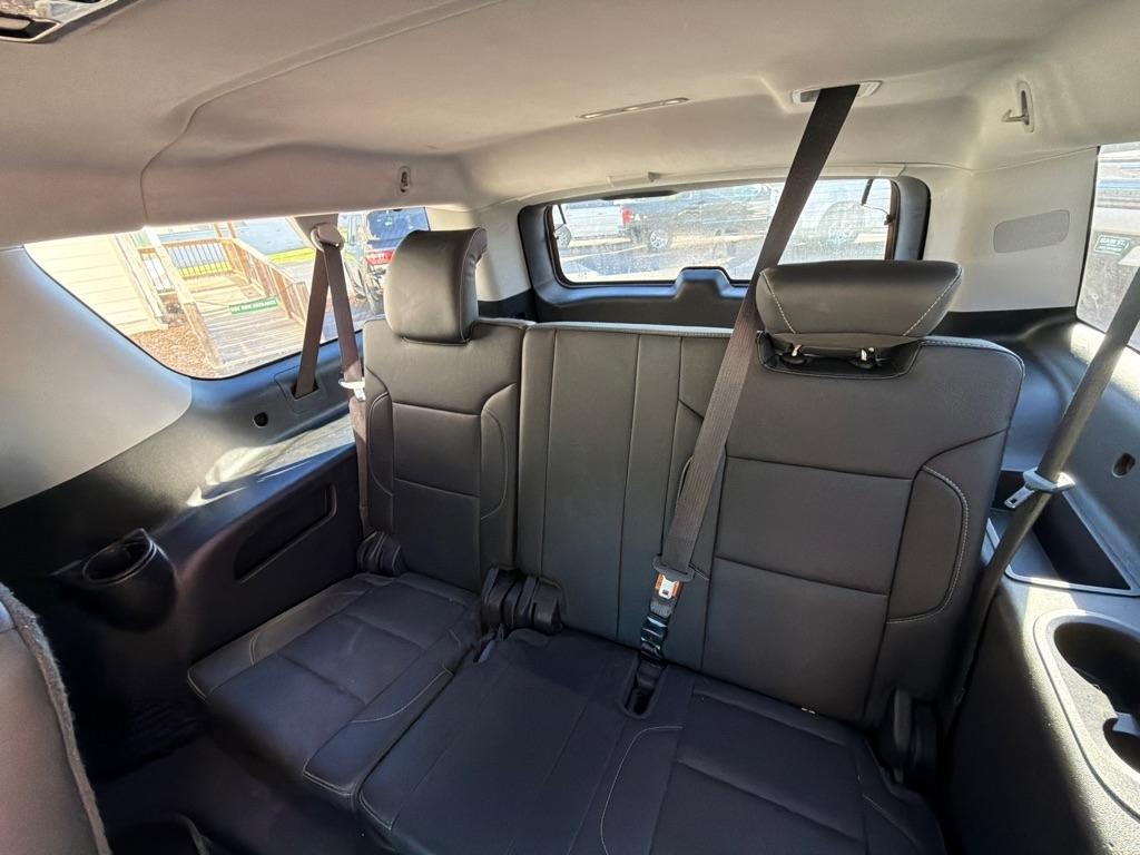 Chevrolet Suburban 2WD 4dr Premier 2020