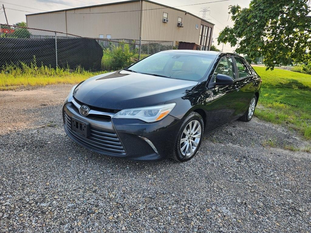Toyota Camry XLE V6 2015