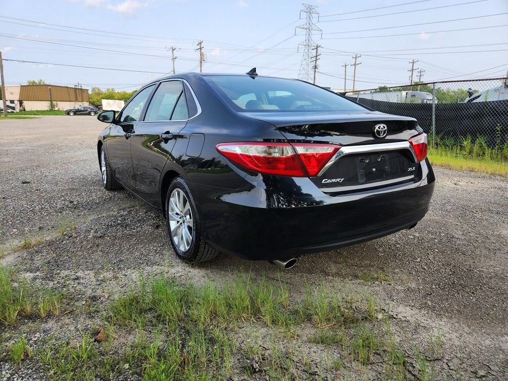 Toyota Camry XLE V6 2015
