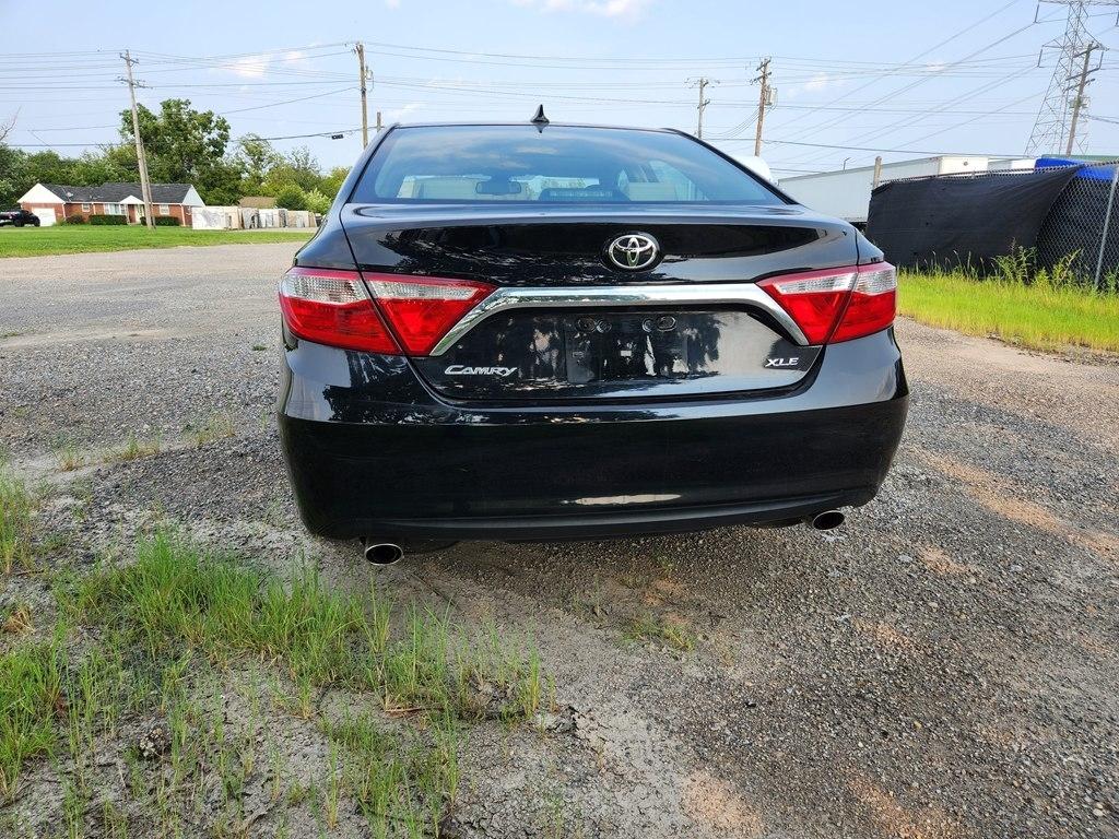 Toyota Camry XLE V6 2015