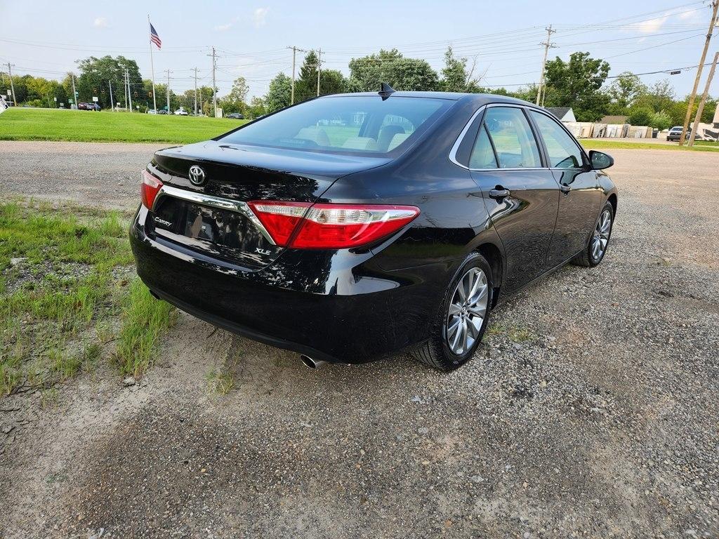 Toyota Camry XLE V6 2015