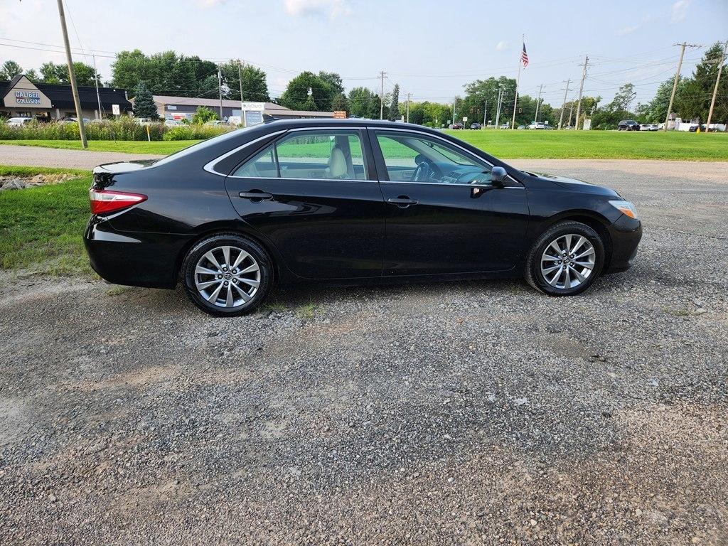 Toyota Camry XLE V6 2015