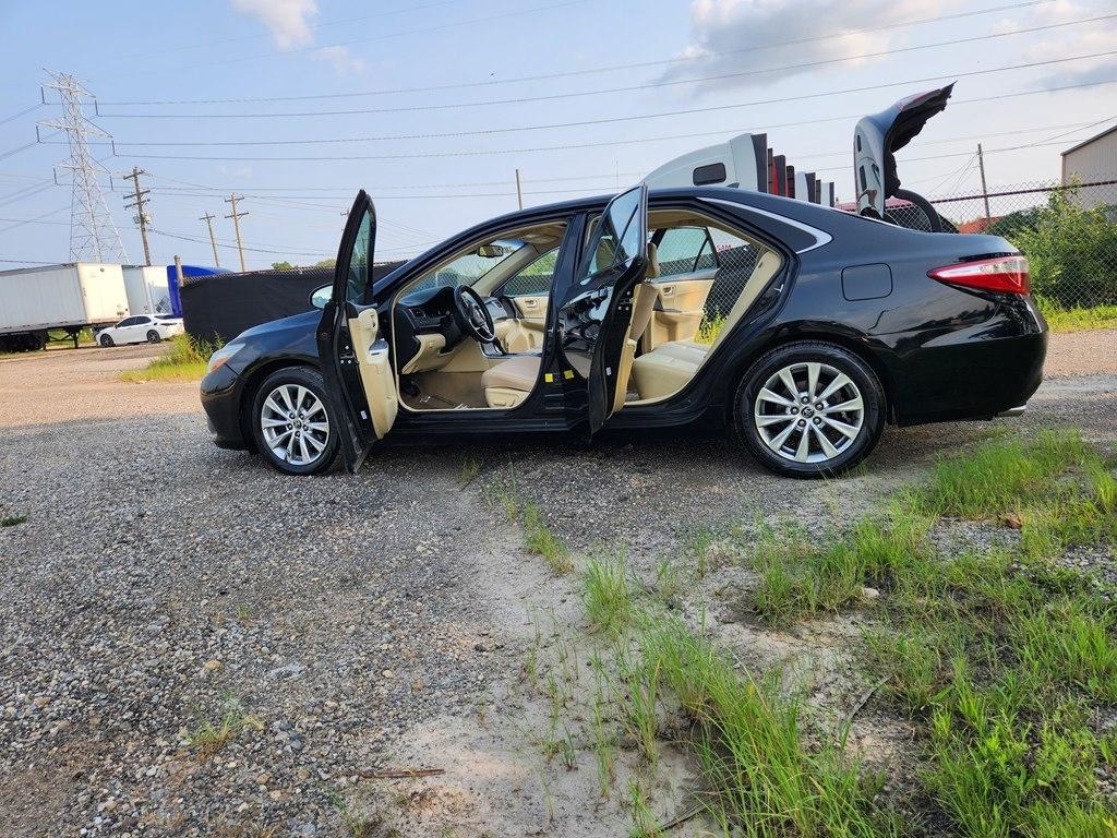 Toyota Camry XLE V6 2015