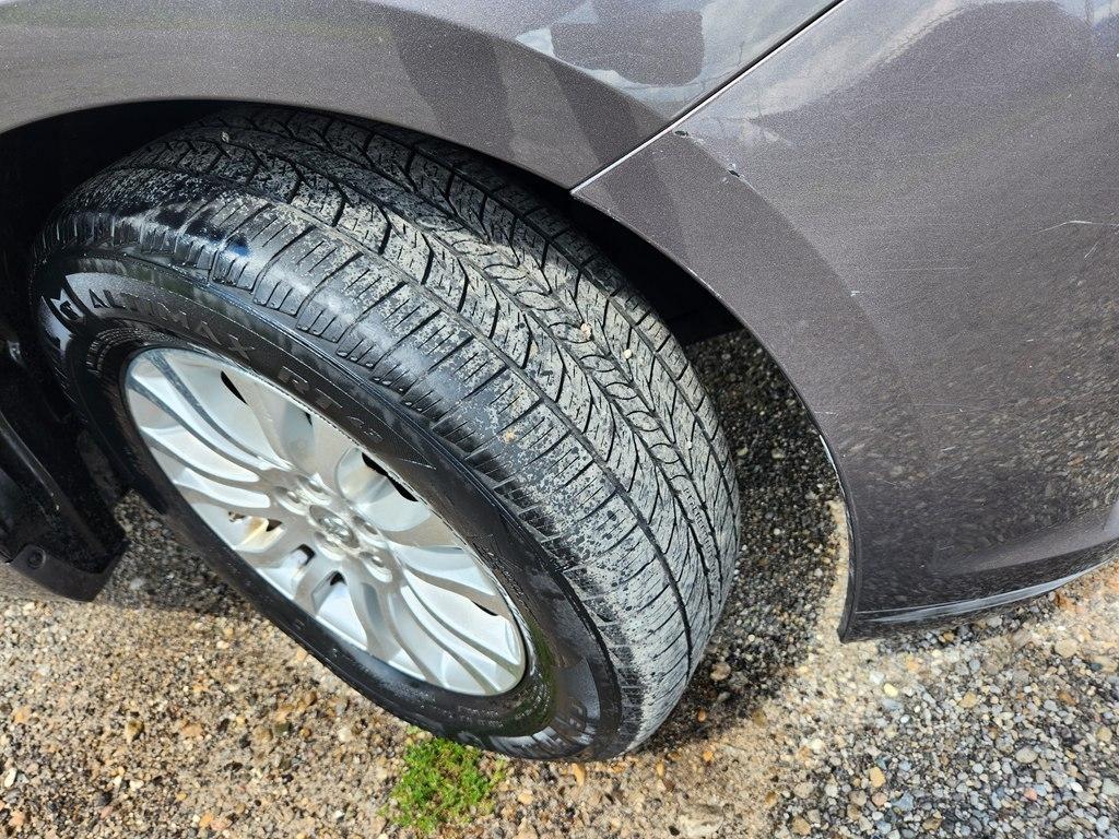 Toyota Sienna XLE FWD 8-Passenger V6 2012