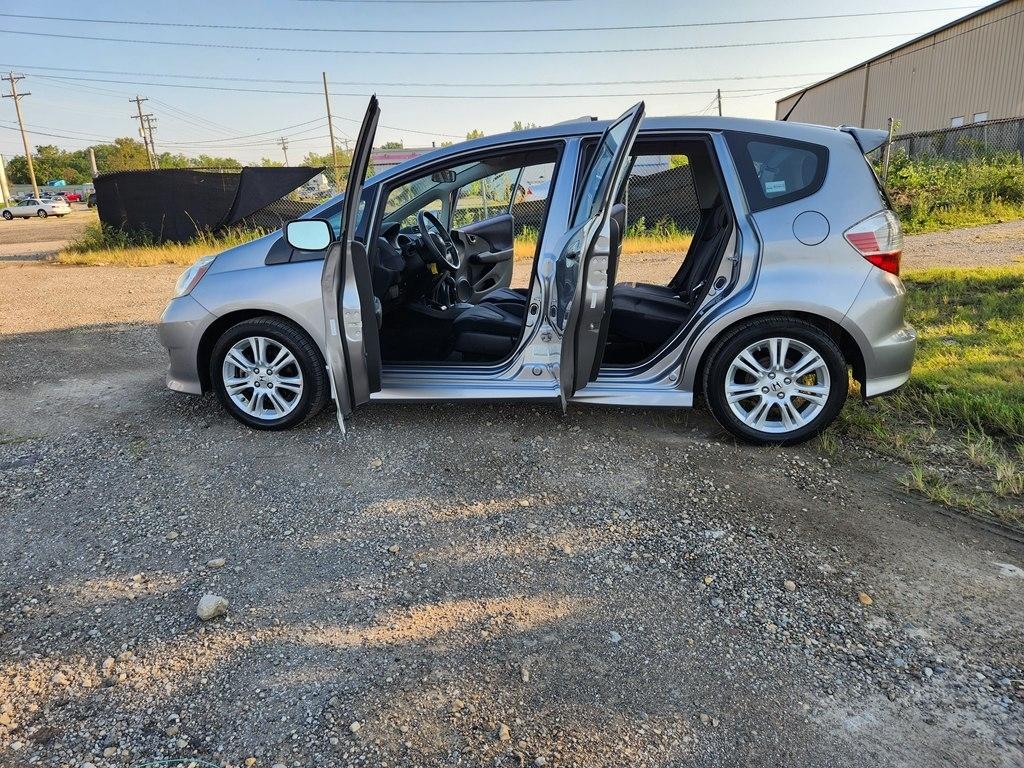 Honda Fit Sport 5-Speed AT 2010
