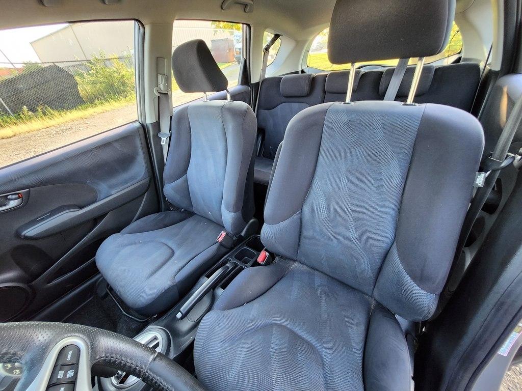 Honda Fit Sport 5-Speed AT 2010