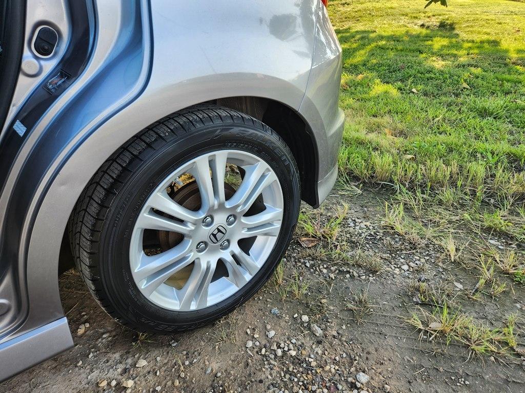 Honda Fit Sport 5-Speed AT 2010