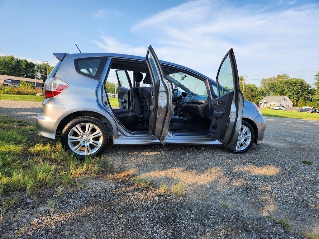 Honda Fit Sport 5-Speed AT 2010