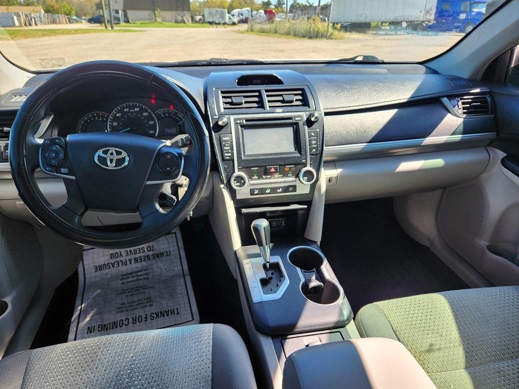 Toyota Camry L 2012