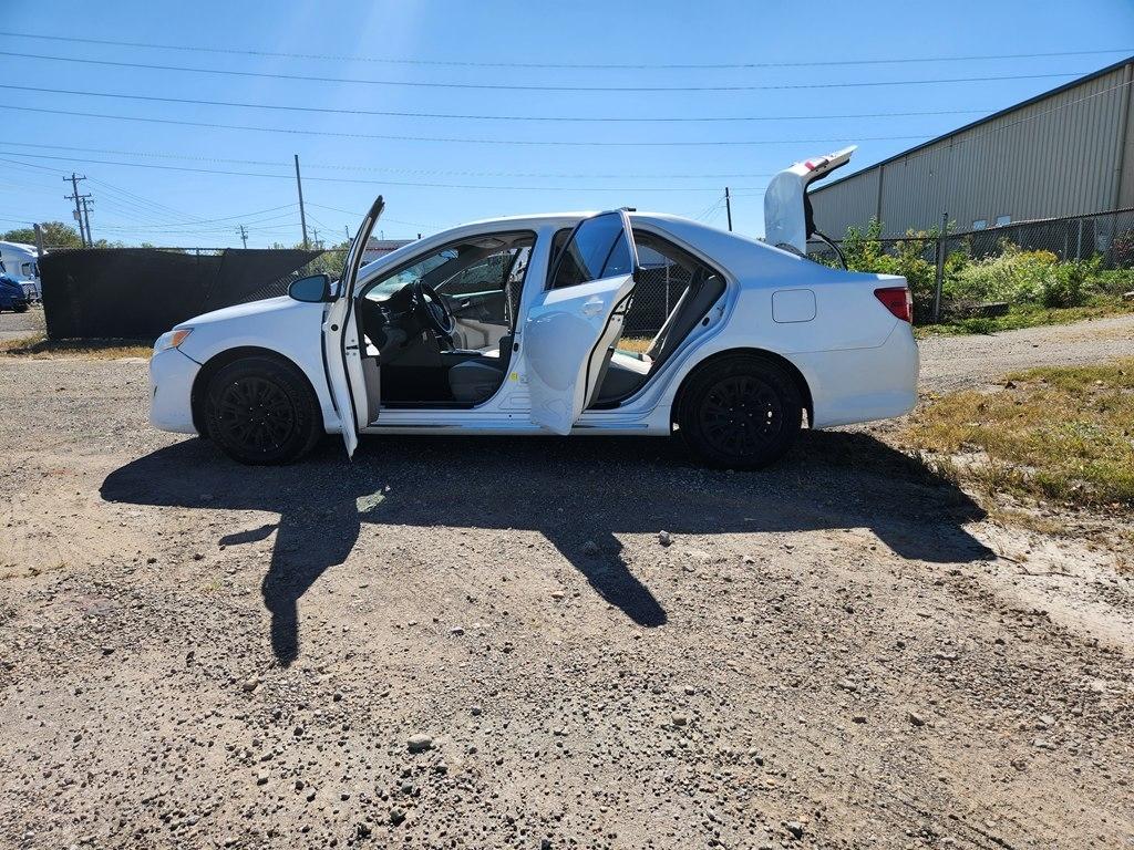 Toyota Camry L 2012