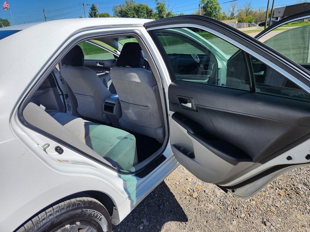 Toyota Camry L 2012