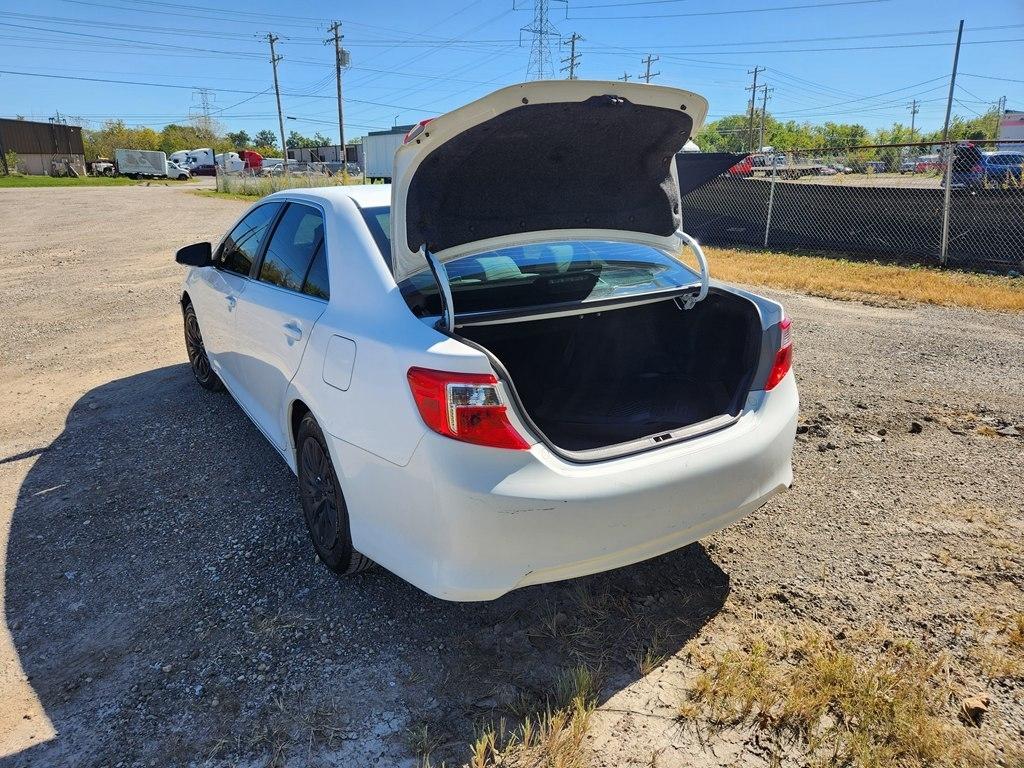 Toyota Camry L 2012
