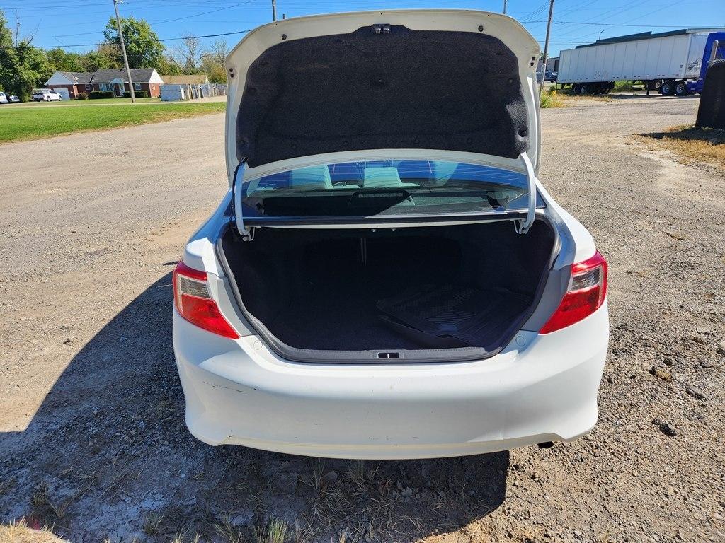 Toyota Camry L 2012