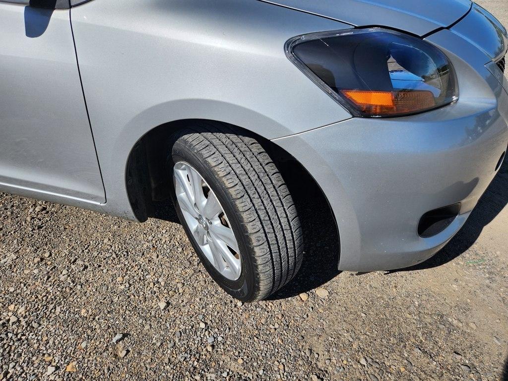 Toyota Yaris Sedan 4-Speed AT 2009