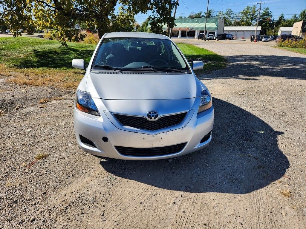 Toyota Yaris Sedan 4-Speed AT 2009